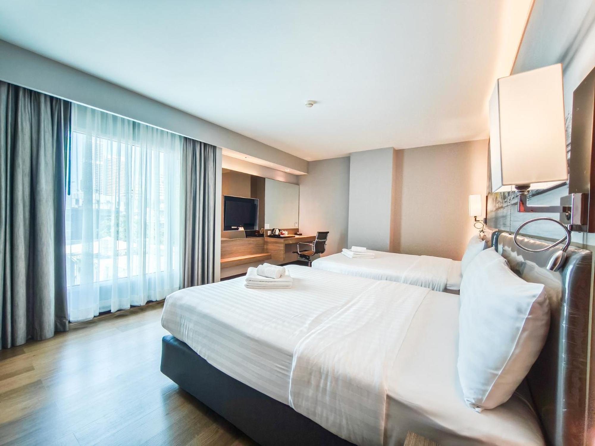 Hotel Citrus Sukhumvit 11 By Compass Hospitality Bangkok Exterior foto