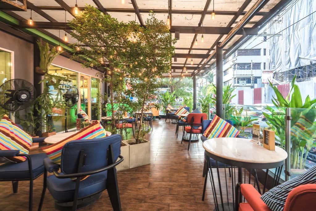 Hotel Citrus Sukhumvit 11 By Compass Hospitality Bangkok Exterior foto